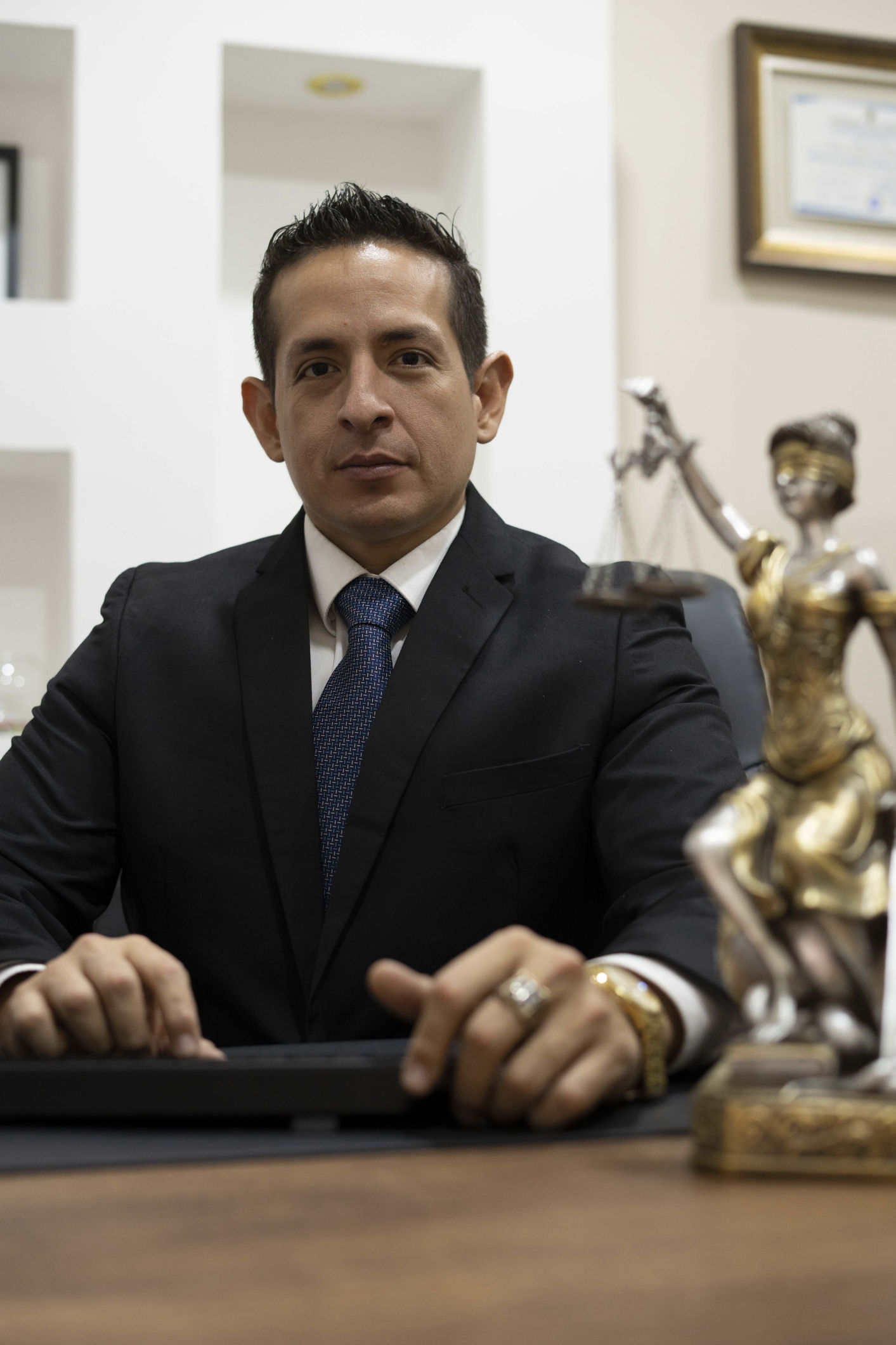 Ab. Keytel Muñoz Alvarez